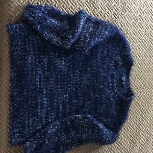 Cozy sweater in blues and pink/purple mix!